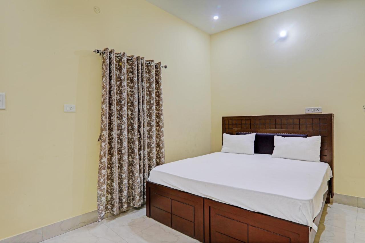 Hotel O Home Singhs Delight Варанаси Екстериор снимка