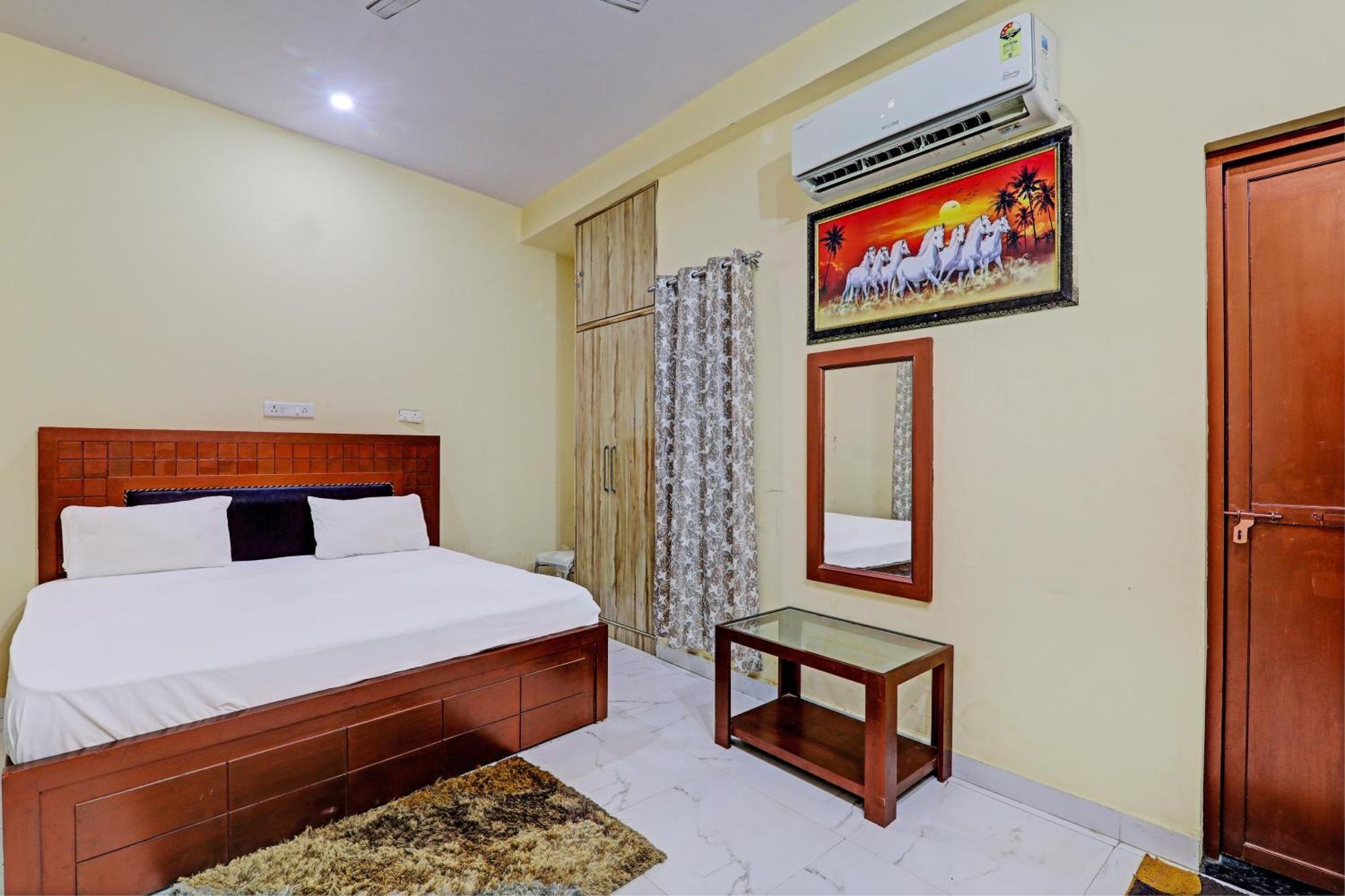 Hotel O Home Singhs Delight Варанаси Екстериор снимка