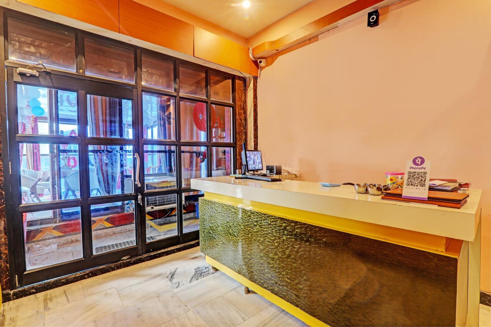 Hotel O Home Singhs Delight Варанаси Екстериор снимка