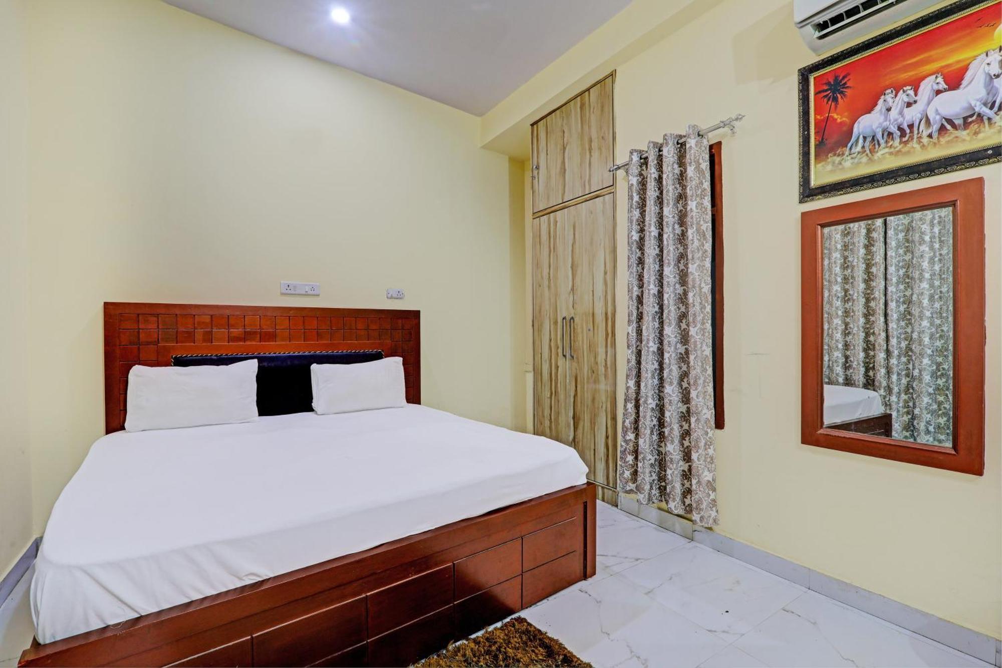 Hotel O Home Singhs Delight Варанаси Екстериор снимка